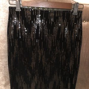 AQUA 🌟beautiful black skirt!